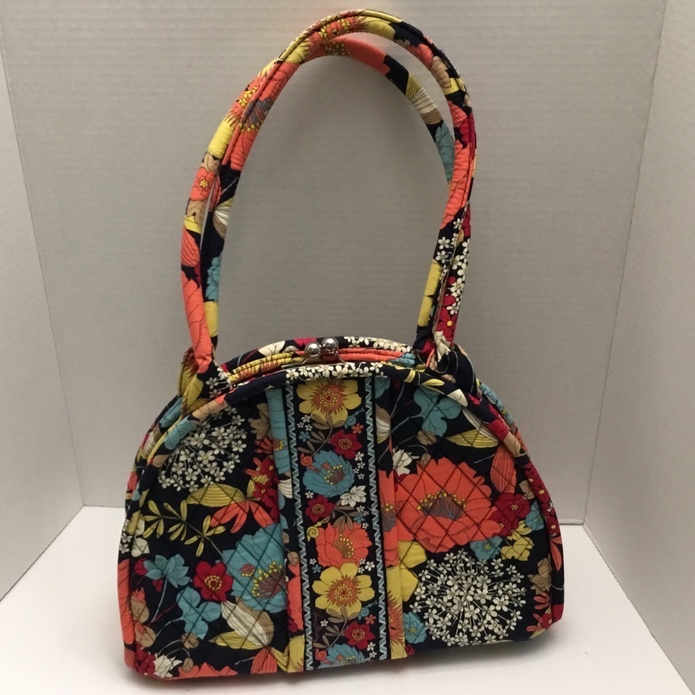 VERA BRADLEY POCKETBOOK. . BRAND NEW, never worn
